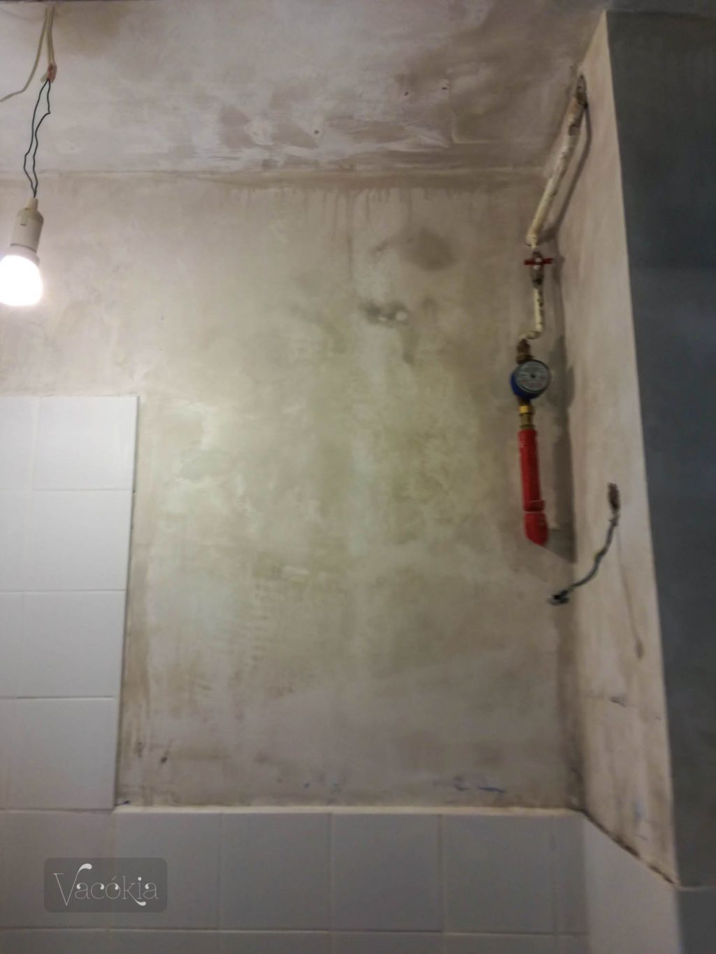 A fürdőben is száradgat