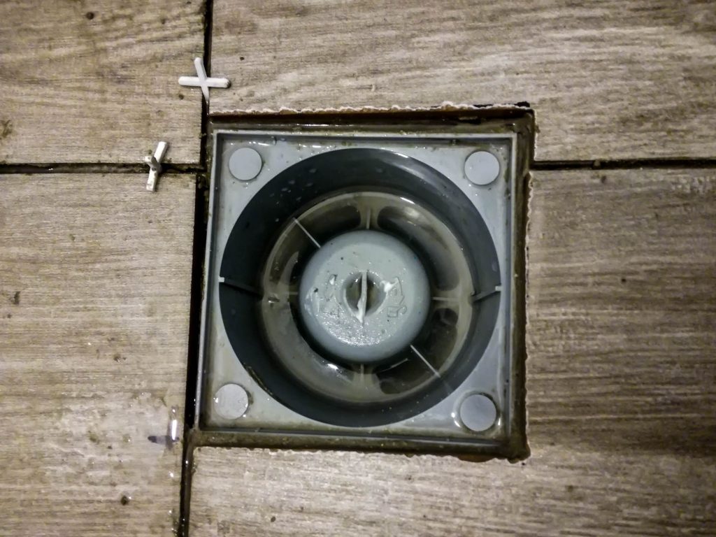 ...mert több sebből vérzett a dolog