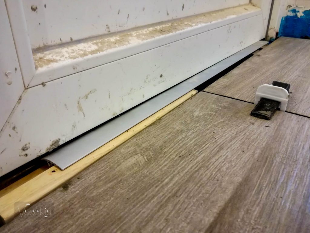 Bentről nézve: becsukódik, már csak találni kell egy megfelelő méretű valamit